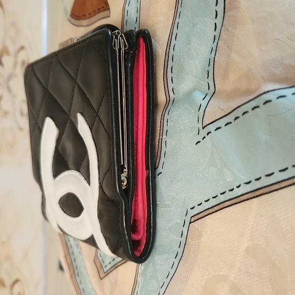 - `ღ´- ♥ -`ღ´-♥.-ღ´- AUTHENTIC Chanel Cambon CC Wallet `ღ´- ♥ -`ღ´-♥.-ღ´- - Picture 8 of 16
